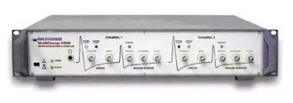 Amplificateur Multiclamp 700B