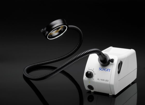 Source de lumière froide KL 1600 LED pour fibres optiques