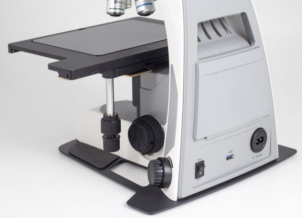 Microscope droit polarisant Motic panthera Tec Mat BF